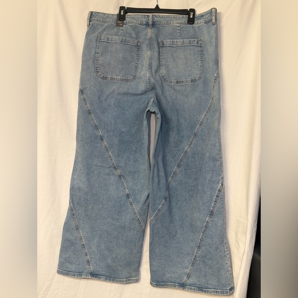 Torrid High-Rise Wide-Leg Jean With Twisted Seam Festival Hippy 90’s Boho Cotton - Picture 3 of 7
